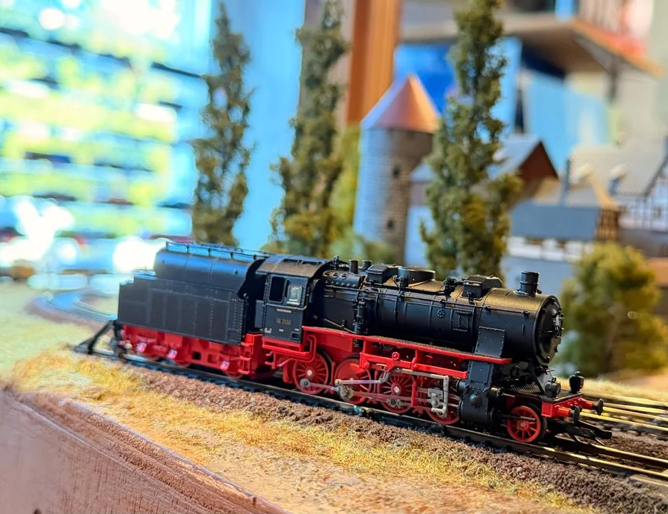 Dampflokomotive im Modell auf der Anlage von Busch